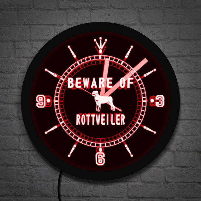 Rottweiler Hund Wanduhr mit LED-Beleuchtung