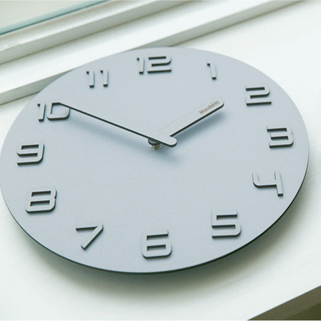 Wanduhr mit 3D Zahlen Design