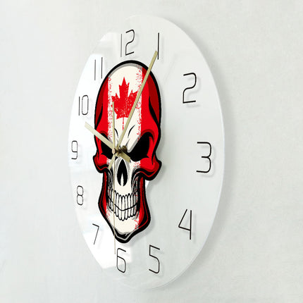 Wanduhr Totenkopf mit Kanada-Flagge