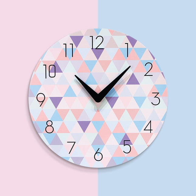 Design Wanduhr mit geometrischem Muster