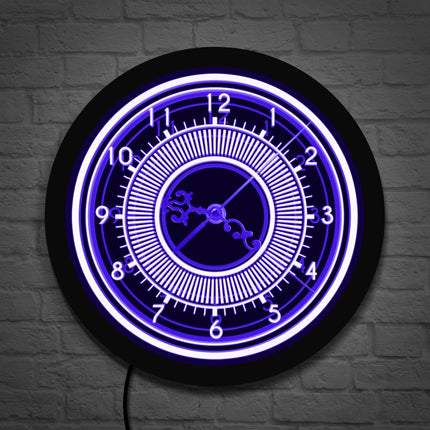 Klassische Wanduhr mit LED-Hintergrundbeleuchtung