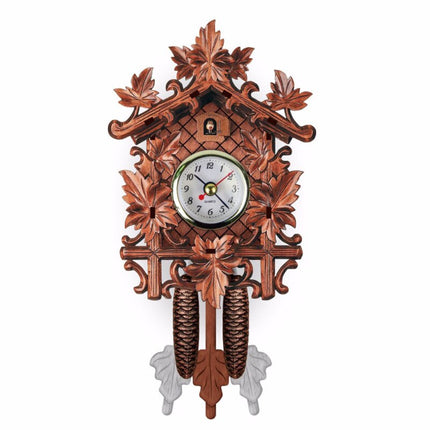 Traditionelle Kuckucksuhr aus Holz für Wand