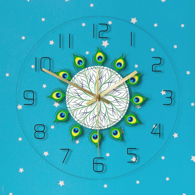 Wanduhr mit elegantem Pfauenfedern-Design