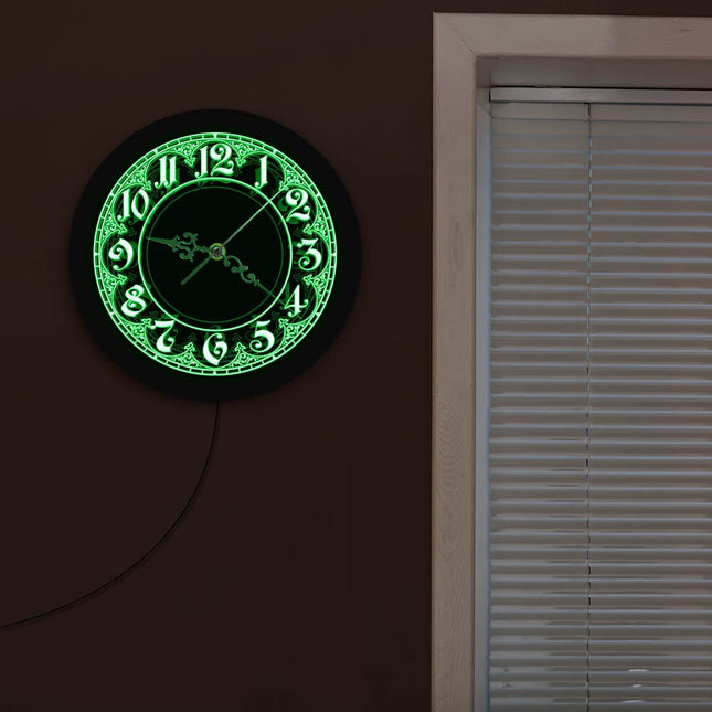 LED-Wanduhr mit arabischem Ornament-Design