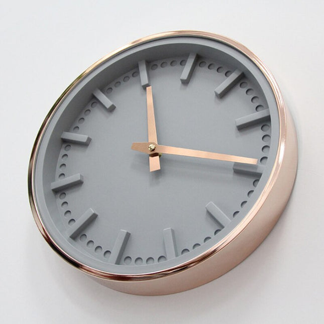 Skandinavische Wanduhr in Grau 3D-Ziffern