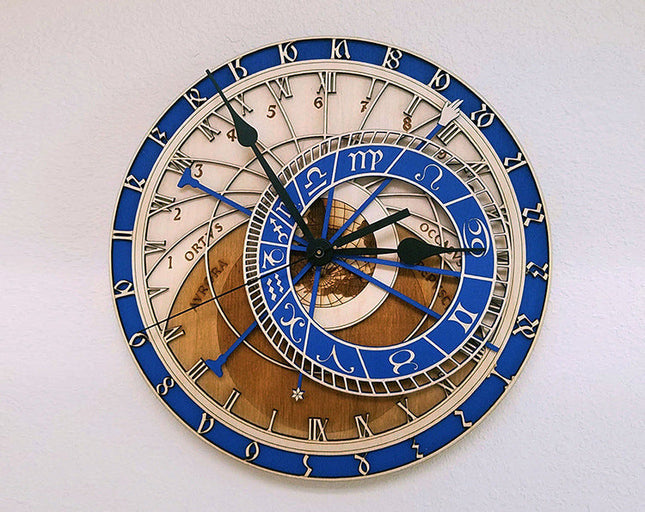 Astronomische Wanduhr aus Holz Blau