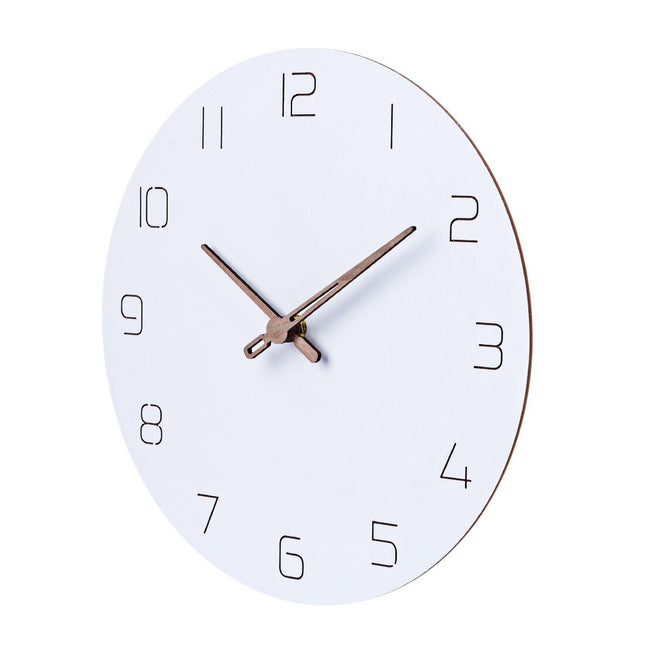 Minimalistische Wanduhr skandinavisches Design
