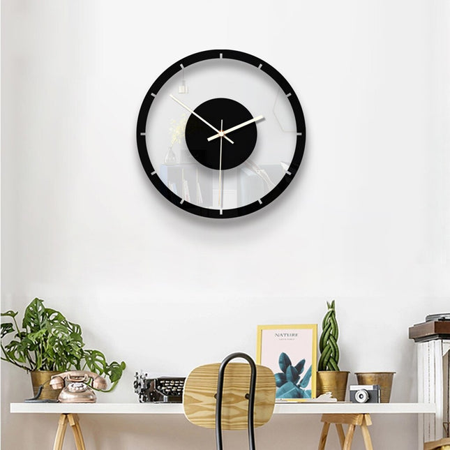 Moderne minimalistische Wanduhr aus Acrylglas