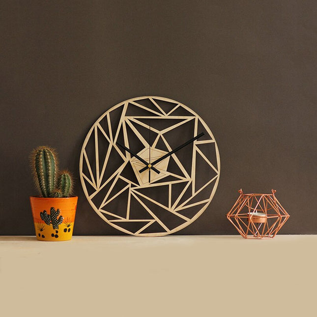 Geometrische Wanduhr Dreiecke aus Holz