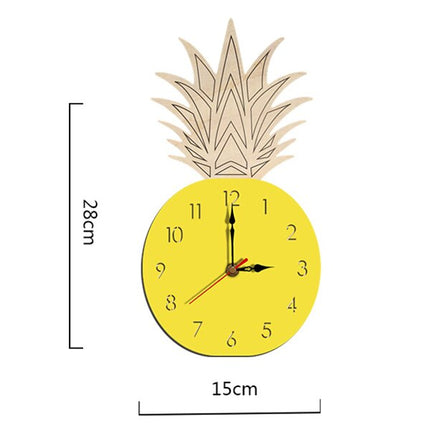 Wanduhr in Ananas Form Holz