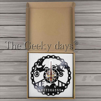 Motorrad Schallplattenuhr im Ketten-Design