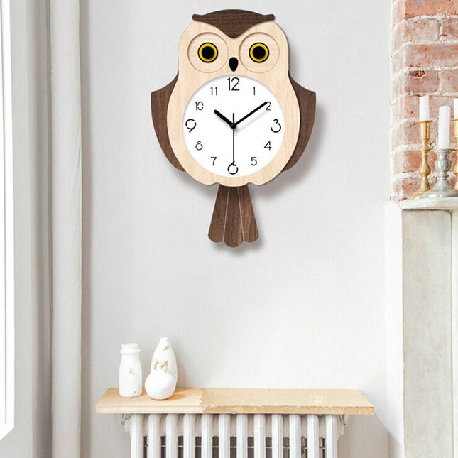 Eulen Wanduhr aus Holz fürs Kinderzimmer