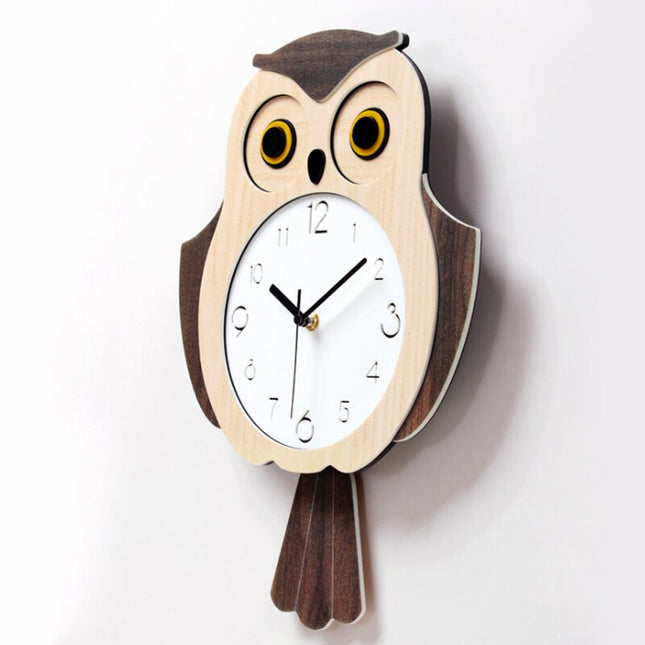 Eulen Wanduhr aus Holz fürs Kinderzimmer