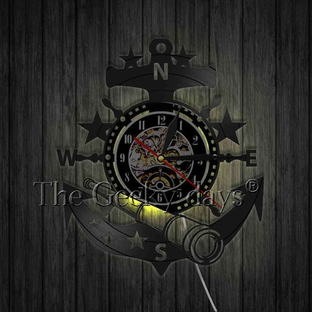 Maritime Schallplattenuhr mit Anker Motiv