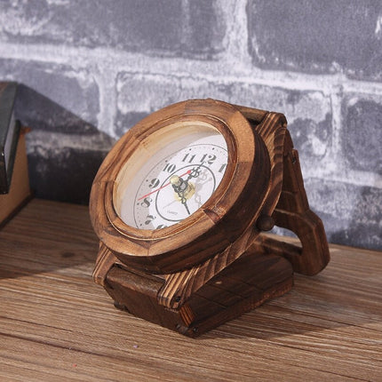 Design Wanduhr als Riesen-Armbanduhr Holz