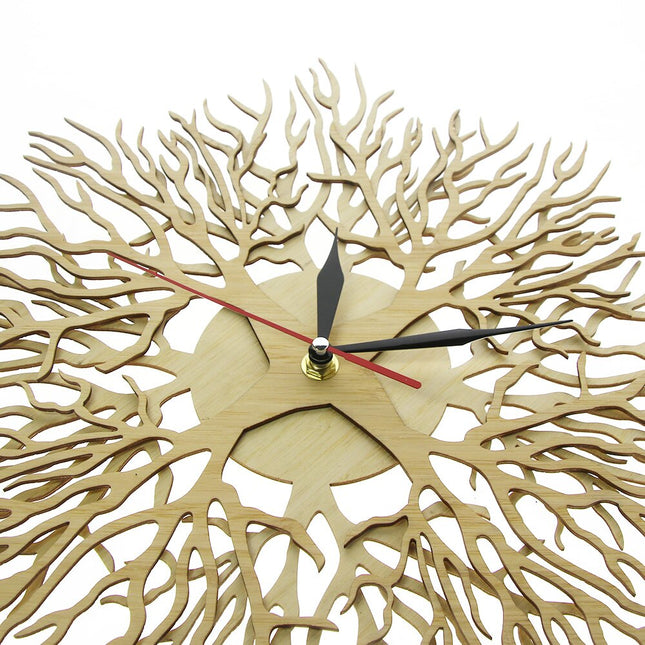 Wanduhr Lebensbaum aus Holz filigran