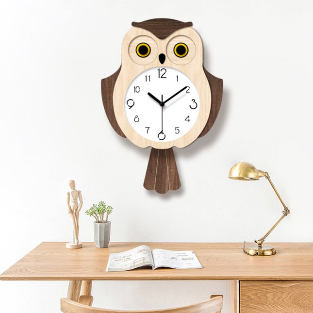 Eulen Wanduhr aus Holz fürs Kinderzimmer