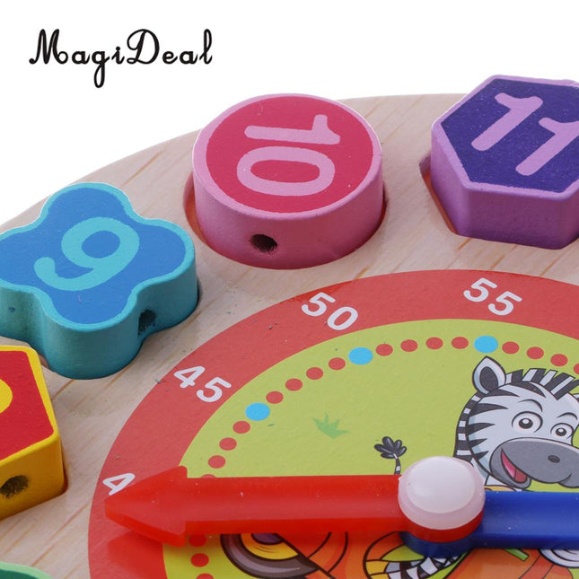 Hölzerne Lernuhr als Steckpuzzle für Kinder
