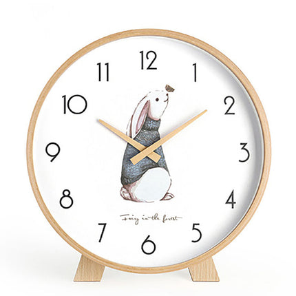 Minimalistische Tischuhr aus hellem Holz