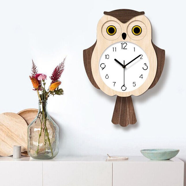 Eulen Wanduhr aus Holz fürs Kinderzimmer