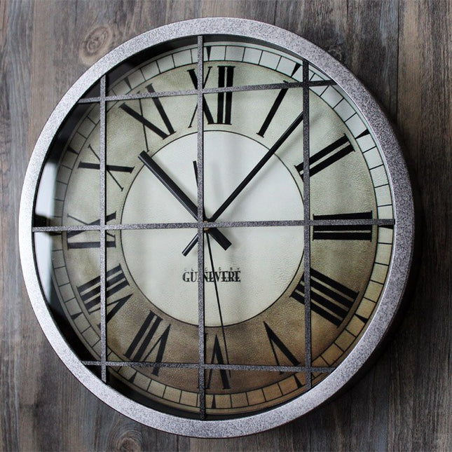 Runde Wanduhr aus Eisen im Fenster-Look