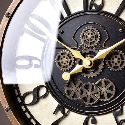 Antike Wanduhr mit Pendel Retro