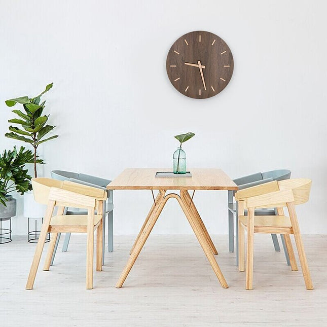 Leise Wanduhr aus Holz modern