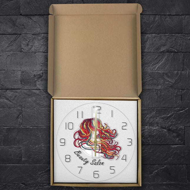 Moderne Wanduhr für den Friseursalon