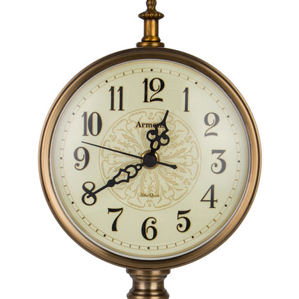 Elegante Retro Tischuhr im Antik-Stil