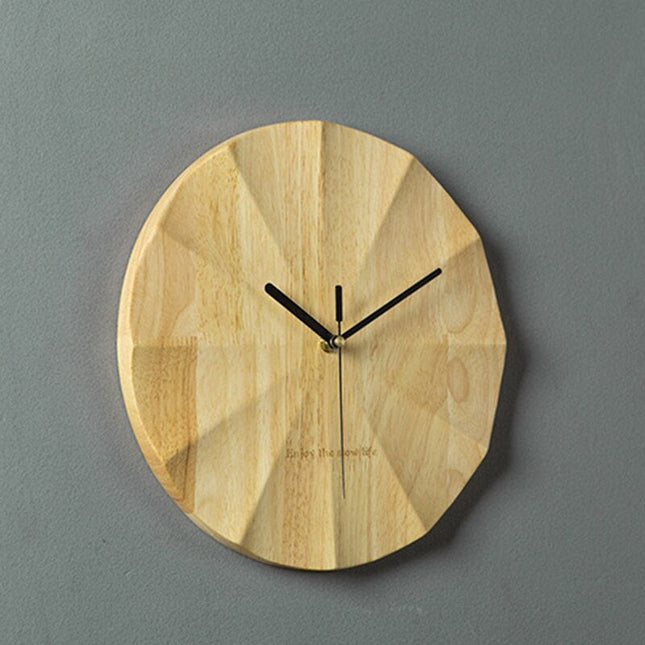 Geometrische Design Wanduhr aus Holz