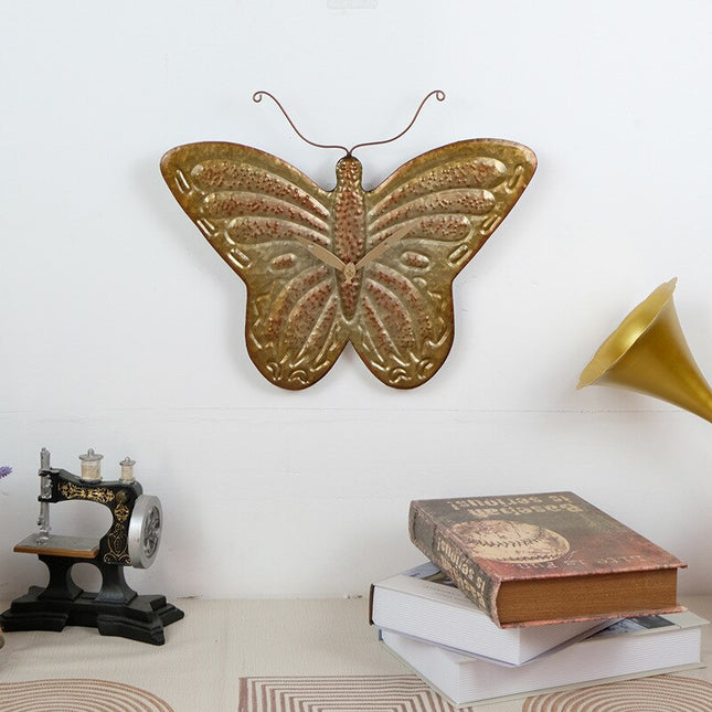 Dekorative Wanduhr in Ahornblatt Form