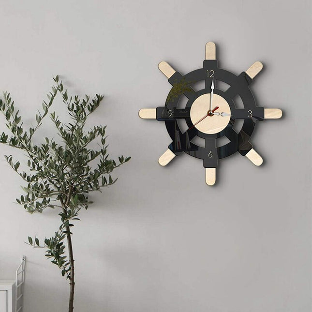 Maritime Wanduhr Holz Steuerrad Design