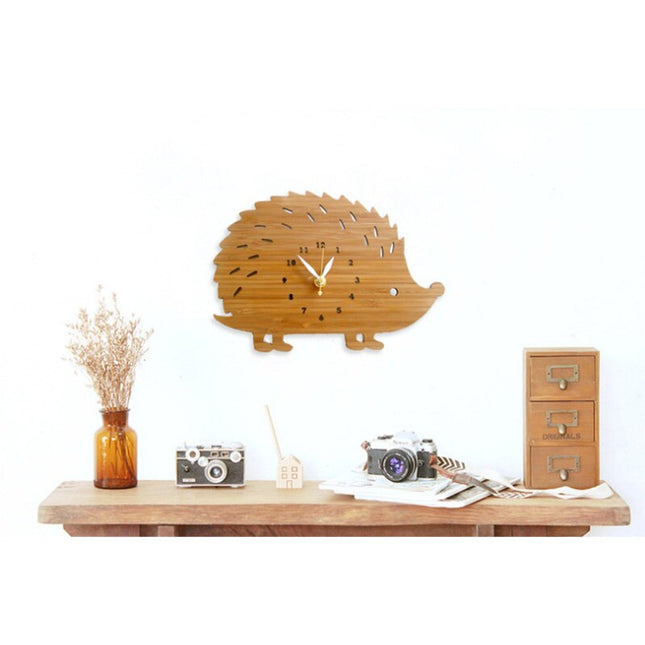 Wanduhr Igel aus Holz fürs Kinderzimmer