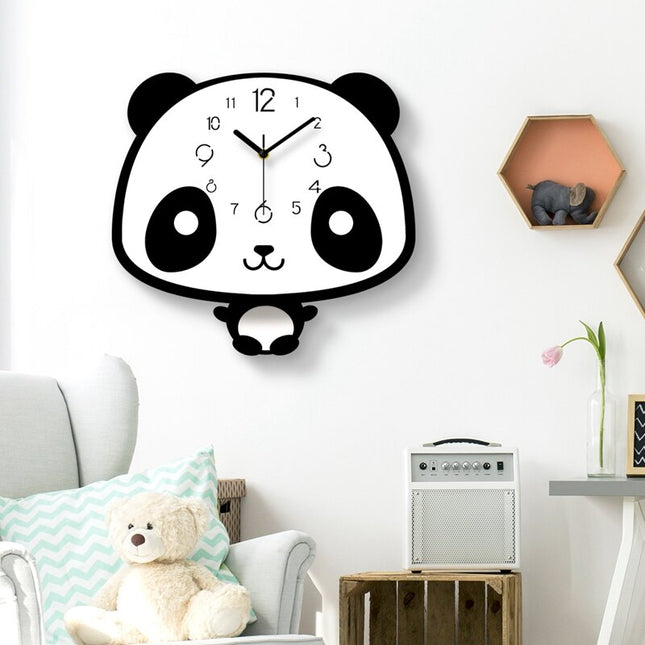 Moderne Panda Wanduhr fürs Kinderzimmer