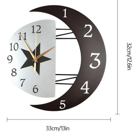 Wanduhr Halbmond Design mit Stern