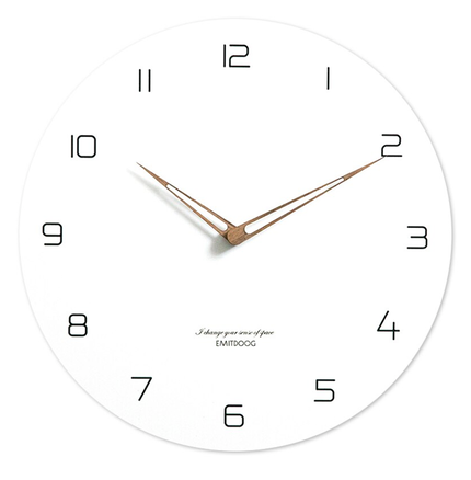 Schlichte Design Wanduhr fürs Badezimmer