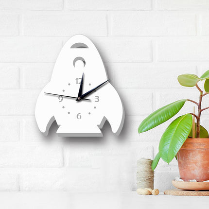 Weiße Kinder Wanduhr in Raketen-Form