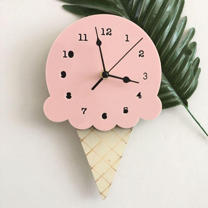 Wanduhr für Kinderzimmer als Eistüte