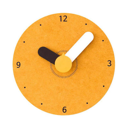 Moderne Wanduhr Holz mit dicken Zeigern