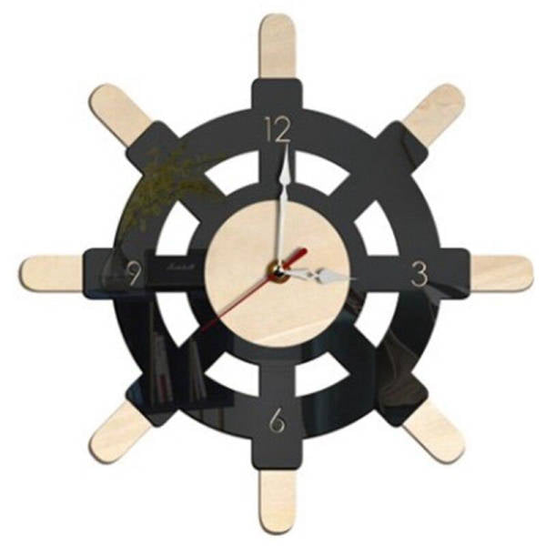 Maritime Wanduhr Holz Steuerrad Design