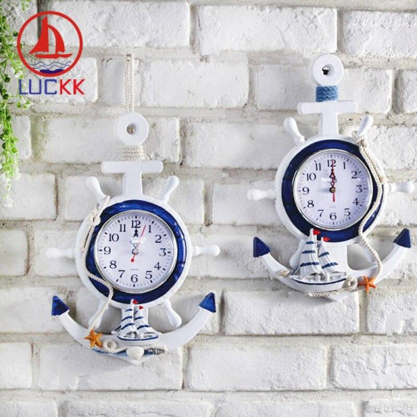 Maritime Wanduhr in Ankerform für Badezimmer