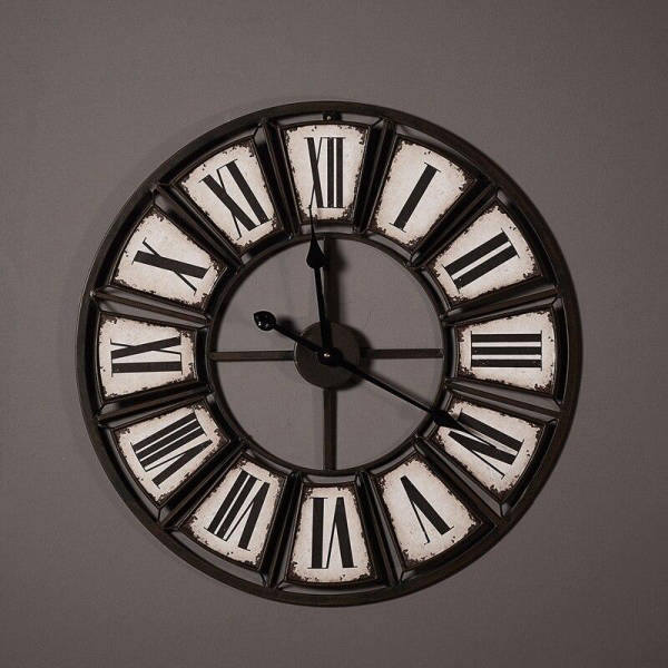 Große Vintage Wanduhr Römische Ziffern