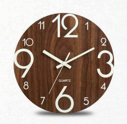 Holz Wanduhr mit nachtleuchtenden Ziffern