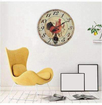 Landhaus Wanduhr mit Hahn Motiv
