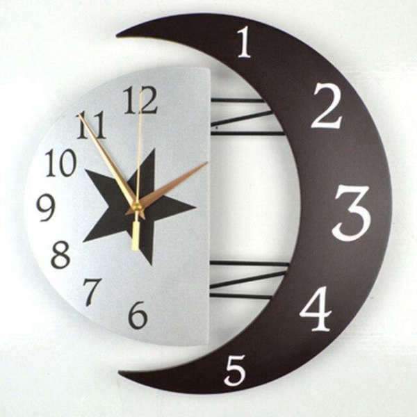 Moderne Wanduhr in Halbmond Form