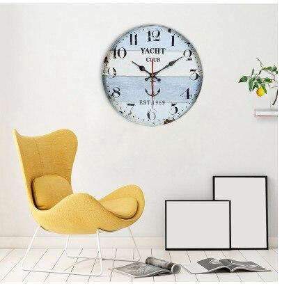 Maritime Wanduhr im Strandhaus Stil