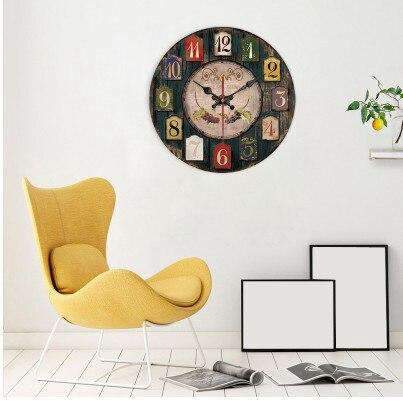 Große Vintage Wanduhr in dunkler Holzoptik