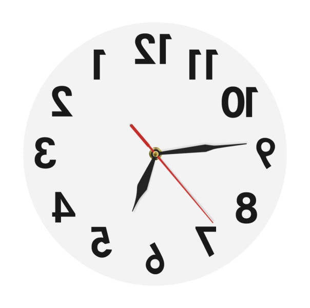 Rückwärts laufende Wanduhr lustiges Design