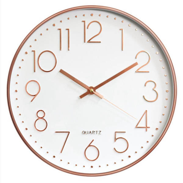 Klassische Wanduhr im Skandi-Stil Roségold