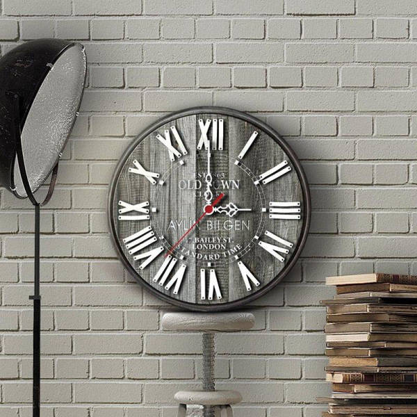 Große Vintage Wanduhr in Holzoptik